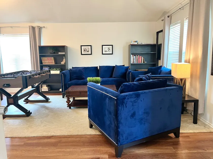 Spacious 4BR Retreat | King Suite | 2 Living Rooms - Image 1