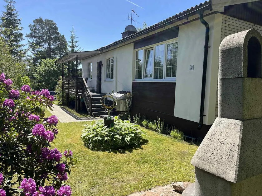 Villa with sauna & Jacuzzi near forest and lake - Image 1