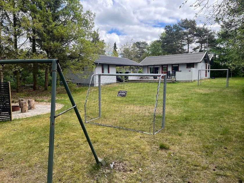 Simple wooden cottage close to nature and Gudenåen - Image 1