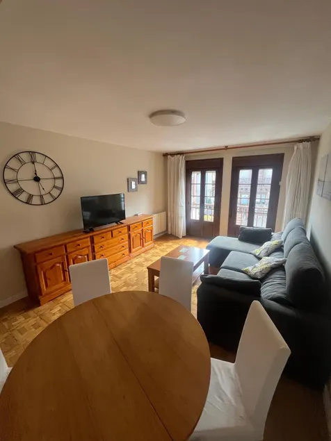 3 bedroom apartment, downtown Colombres (6+2) - Image 1