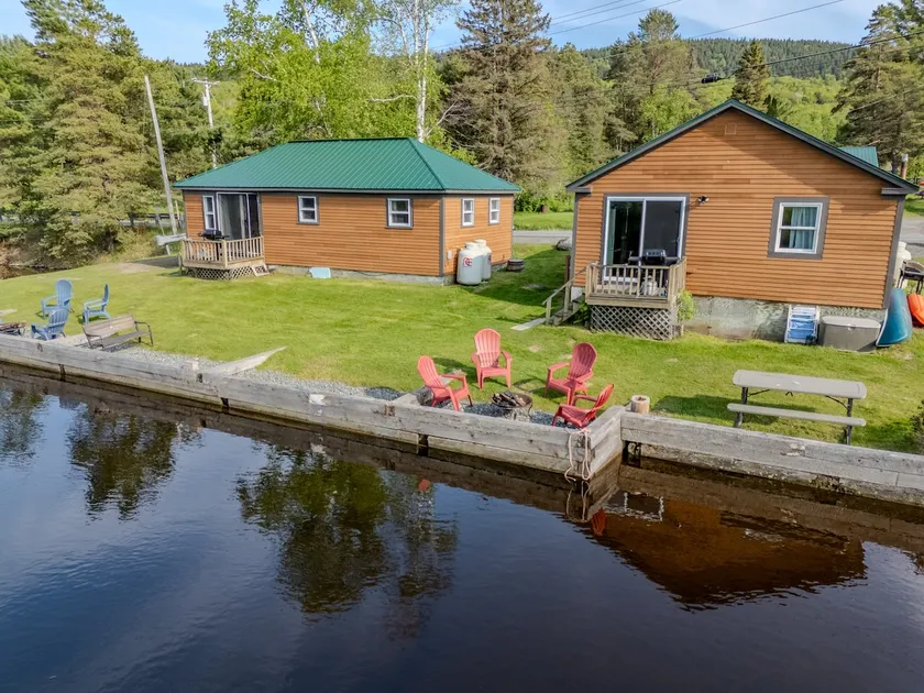 Moose River Cabin 2 - Firefly - Image 1