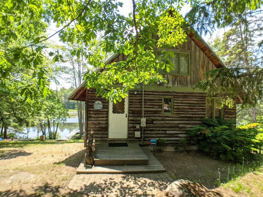 Lakes End Log Cabin on Lake Wicwas! - Image 1