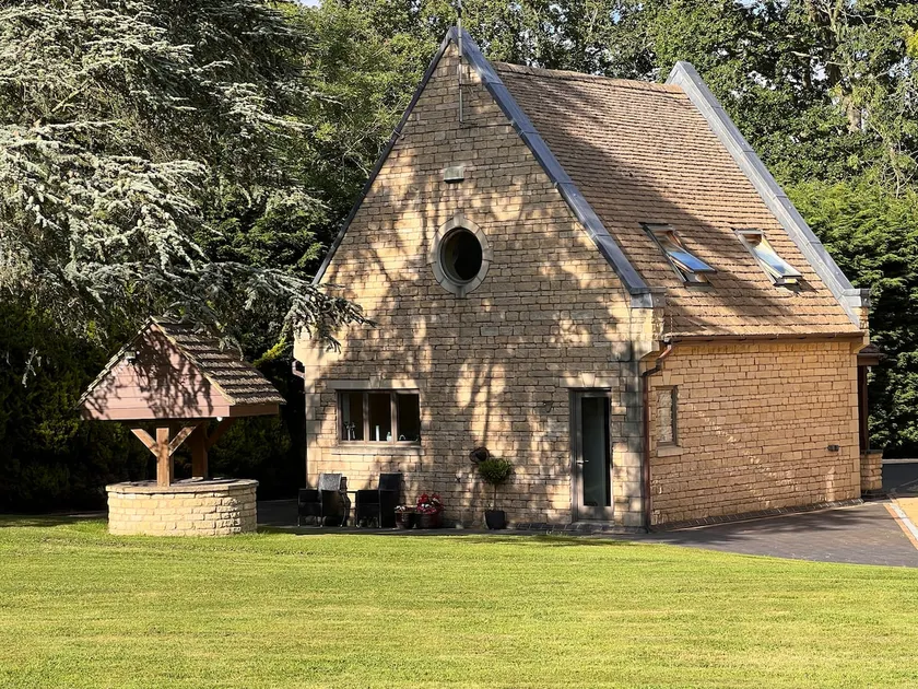 Luxury Retreat, Gated Parking, Blythe Valley & NEC - Image 1