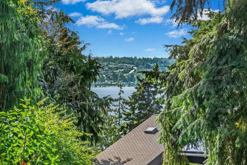Cozy and Private Apartment: Lake, Hike & Down Town - Image 1