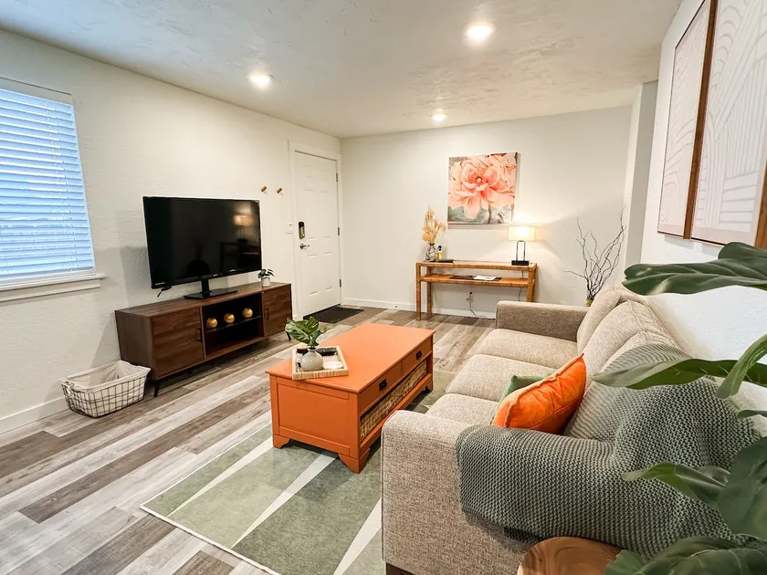 The Garden duplex unit - Image 1