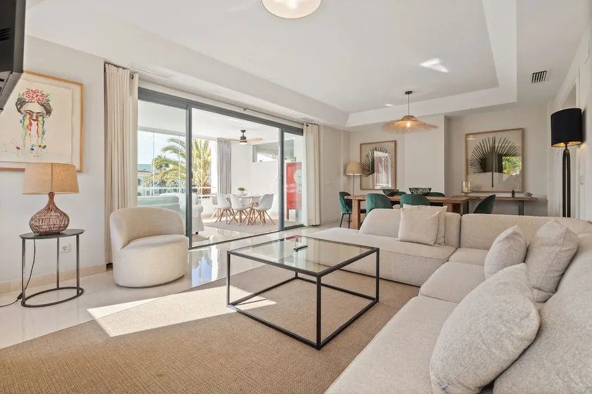 Sotogrande Alboaire- Waterfront luxury 4 bedroom Apt in the Marina of Sotogrande - Image 1