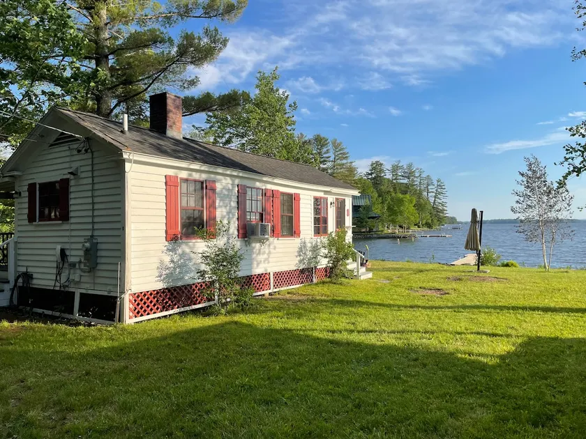 Wilder Cottage: Lakefront Camp Vibes, Bunkhouse - Image 1