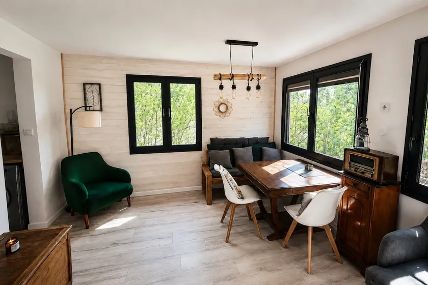 Charming cottage in a natural, forest setting with absolute calm - Image 1