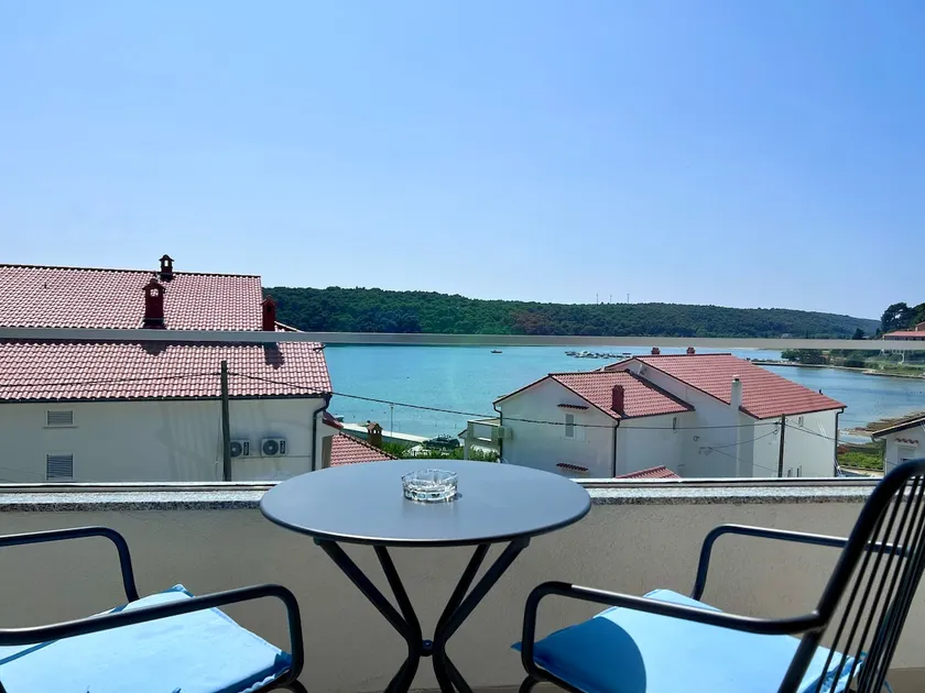 Beautiful studio no. 1 with sea view - Image 1