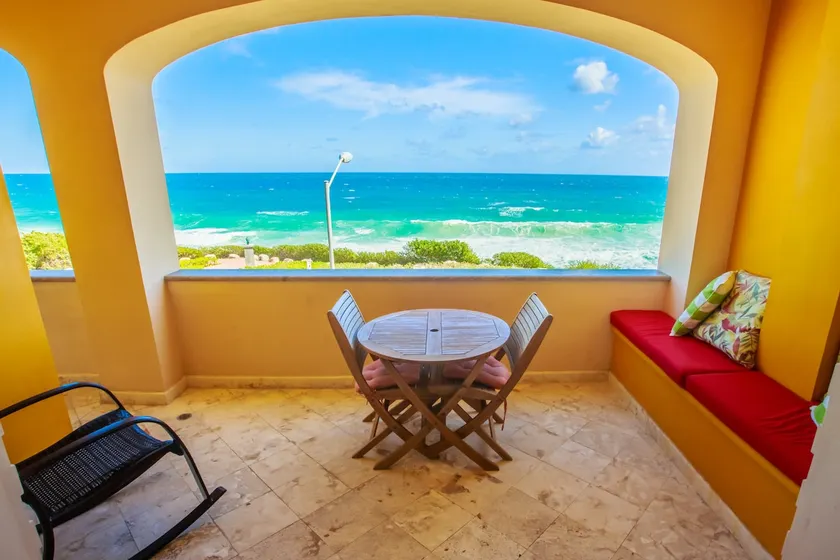 Villa Wiley 2 bd Ocean View Condo w/ 5 star rating - Image 1