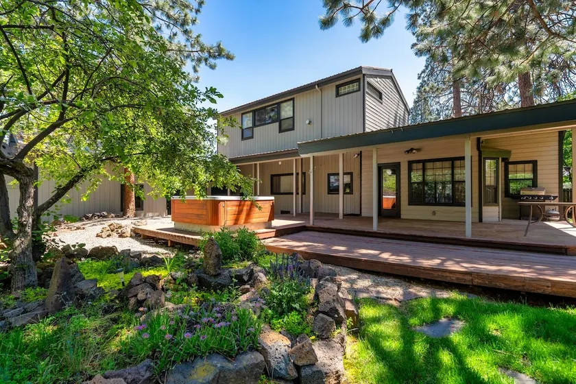 Ponderosa House/HotTub/Game Rm/Slps 8/Family/Pets - Image 1