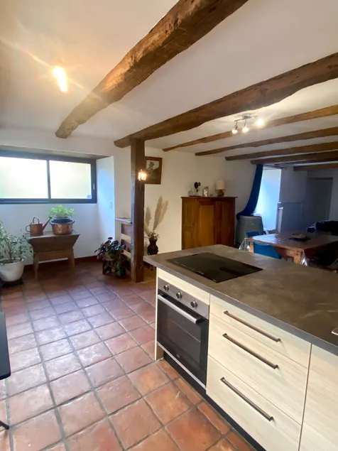 Character apartment in the heart of Aveyron - Image 1