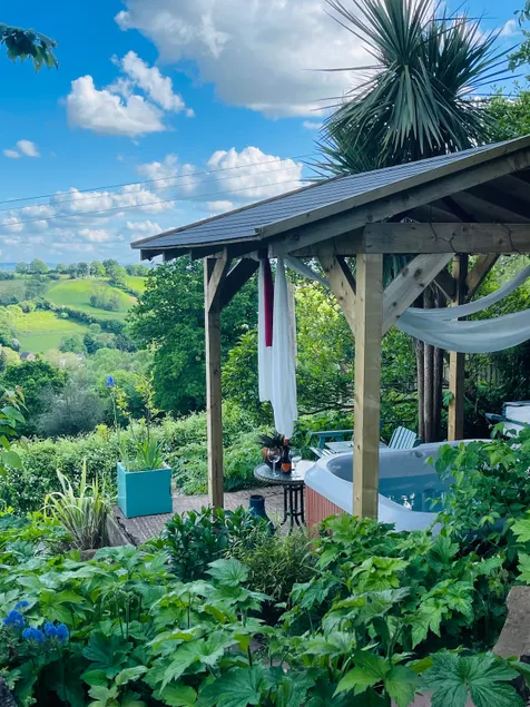 Forest of Dean Romantic & Rustic Holiday Cottage - Image 1