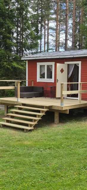 Small and simple cabin by the water, 3 - Image 1