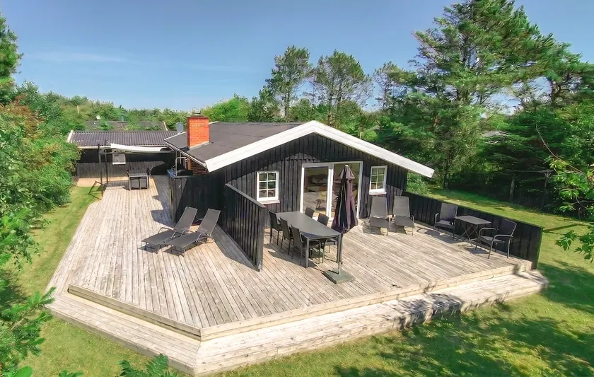 Cozy summer house by the North Sea. - Image 1