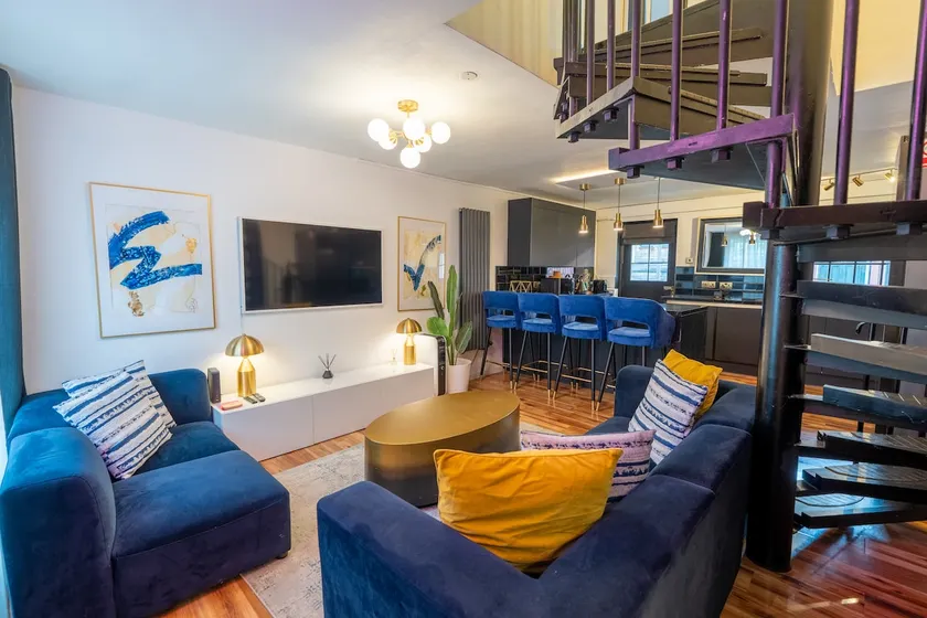 Stunning 2 bed apartment, in the heart of Exeter! - Image 1
