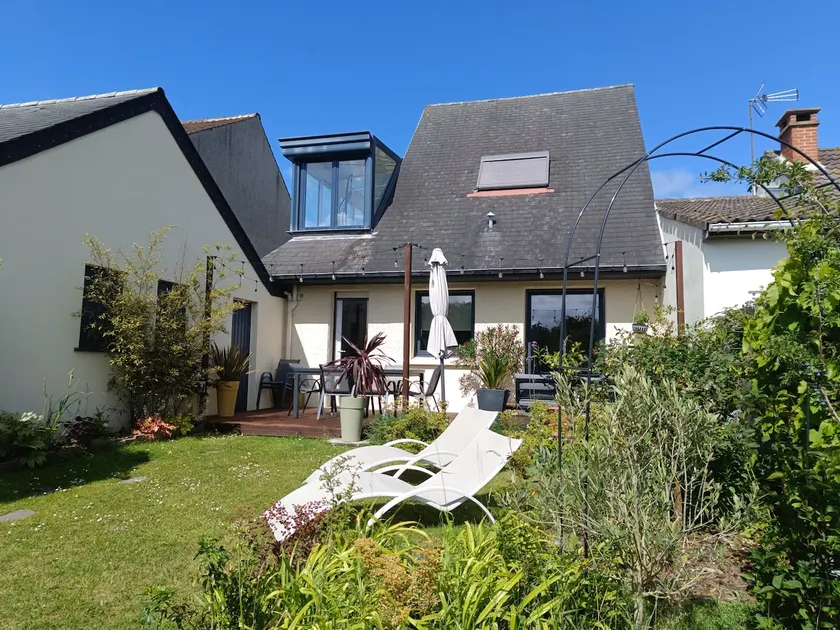 Cottage near the seaside and in the heart of the dunes - Image 1