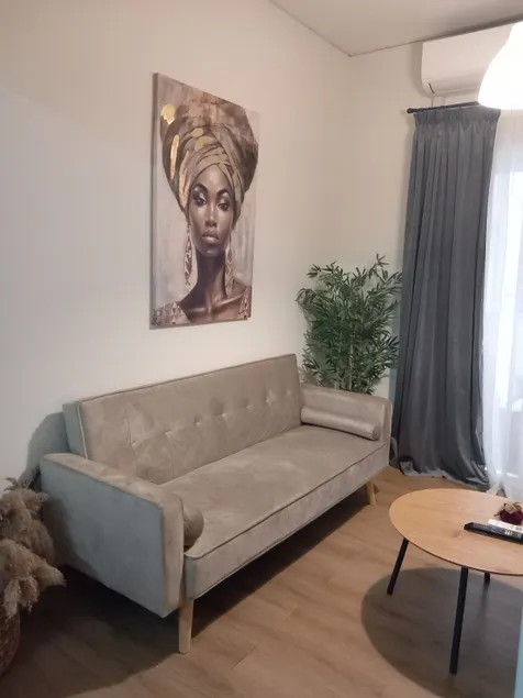 Apartment in Pargis Square - Image 1