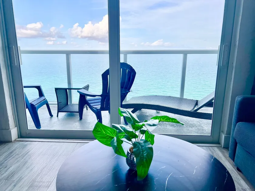 FREE Resort ! Paradise! Balcony Oceanfront Pool - Image 1