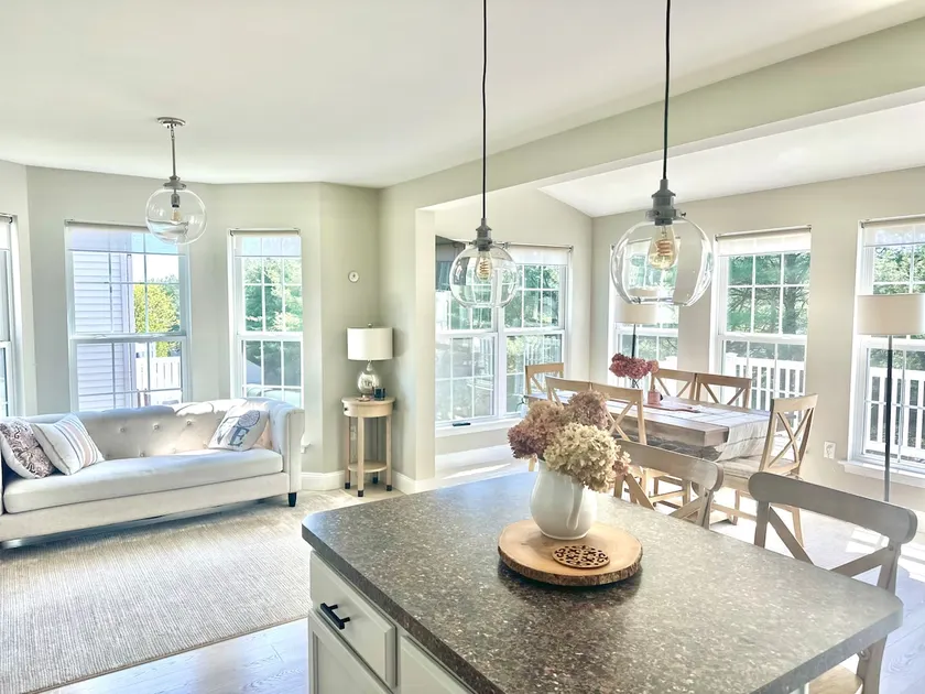 Warm & Elegant Getaway Near Penn State • Sleeps 10 - Image 1