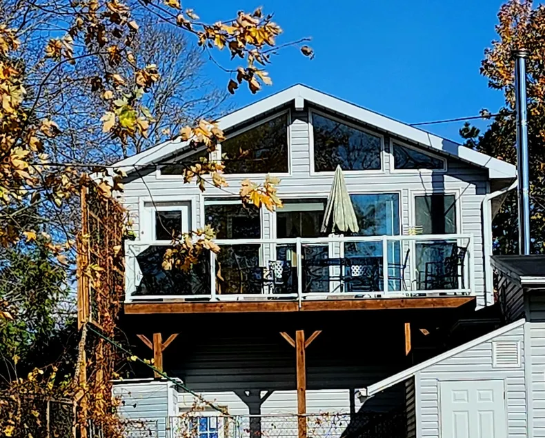 Waterfront Comfy Guesthouse, PEC - Image 1