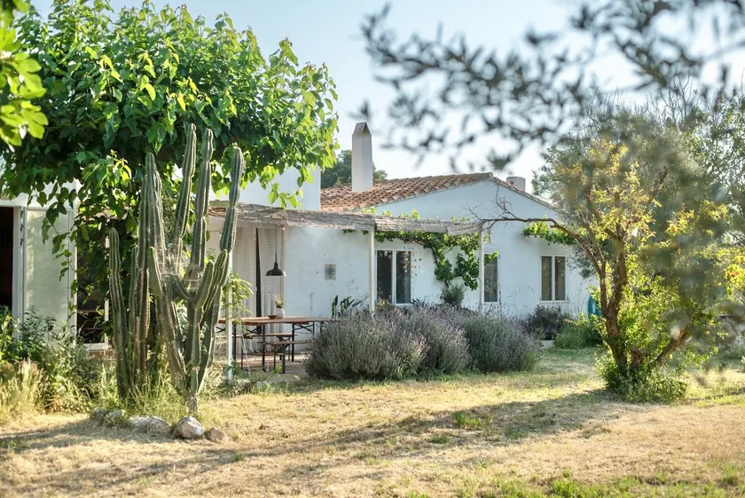 Mas Tamariu. Eco house on the beach. Illes Medes - Image 1
