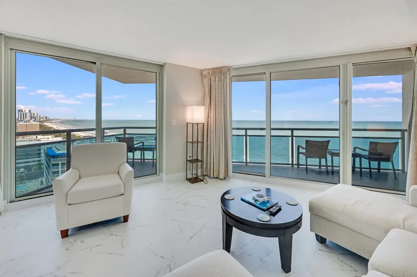 Wonderful 12th FLOOR, One of the Best Views in MB - Image 1