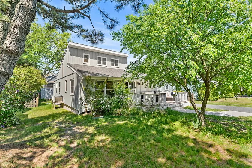 Renovated Retreat · Family Friendly · Bikes & More - Image 1