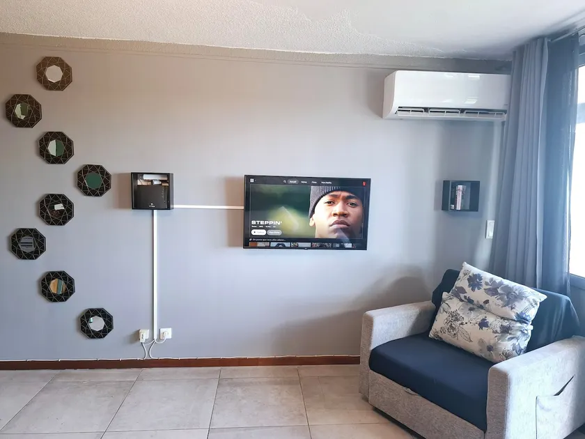Mahinui's place - Image 1