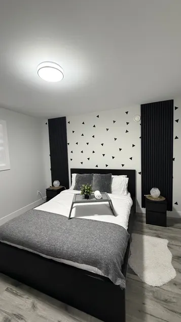 Lux Modern 2BR Radiant Suite+Free Parking - Image 1