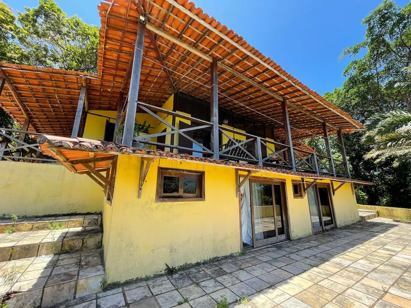 Large house with balcony and ocean view - Image 1