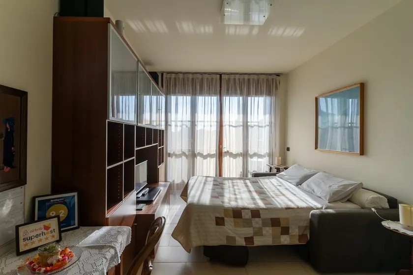 Cosy apartment without kitchen use - Image 1