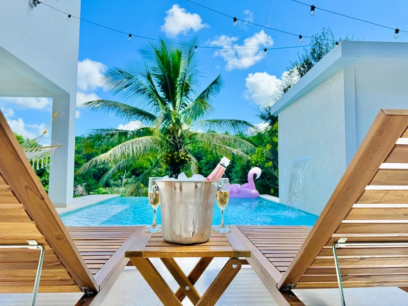 Romantic Escape in Cidra · Private heated pool. - Image 1