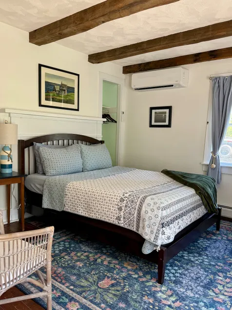 Inn Room at Lewis Cottages - Image 1