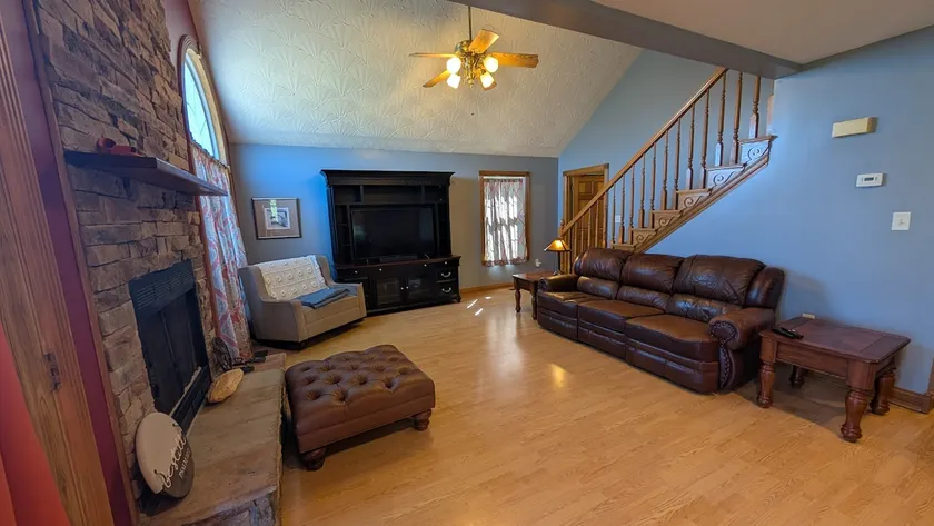 Family Friendly Farmhouse - Image 1