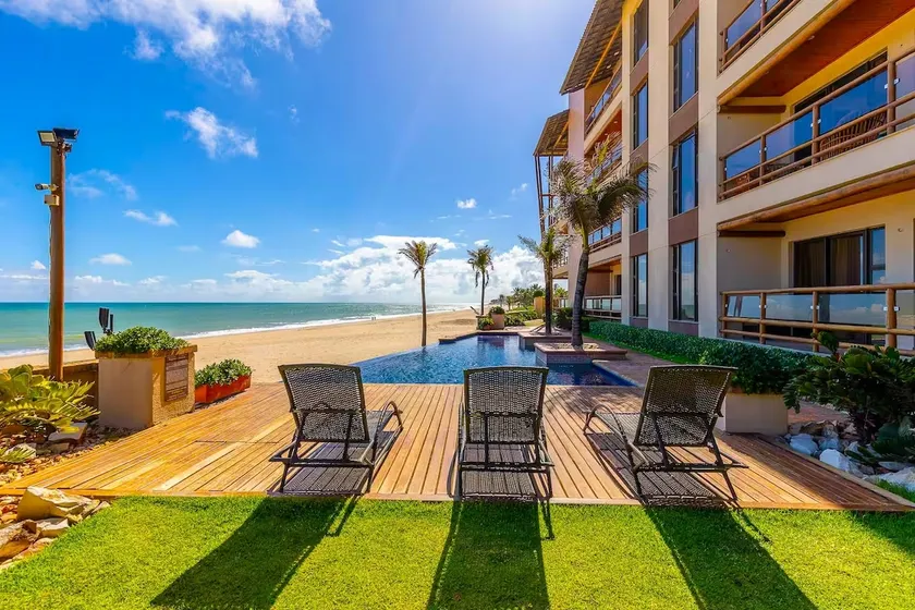 Deluxe Apt Beachfront Fantastic View Infinity pool - Image 1
