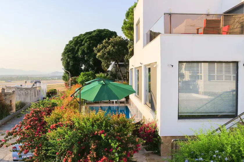 Villa Luma · Private Pool · Sea View · Airport - Image 1