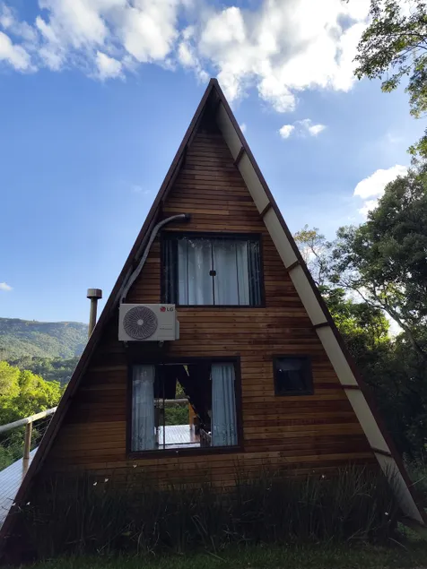 Chalet | Incredible View of the Devonian Escarpments - Image 1