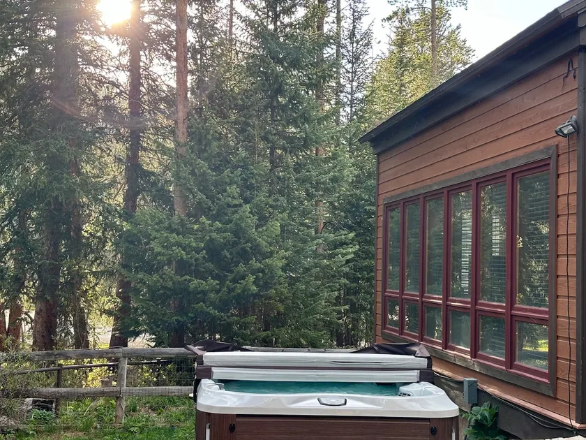 Breckenridge retreat by the creek - Image 1