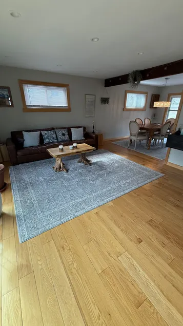 Relaxing 3 bedroom house close to train and NYC - Image 1