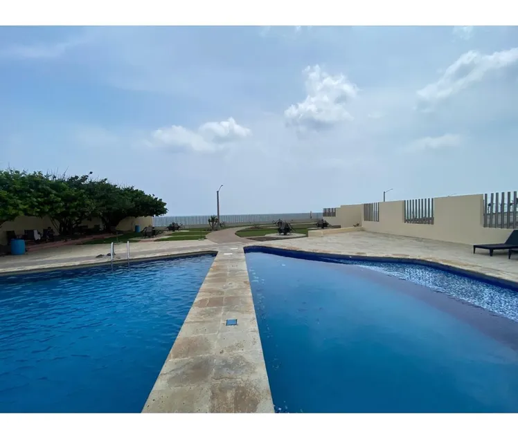 Victoria’s Beach house - Image 1