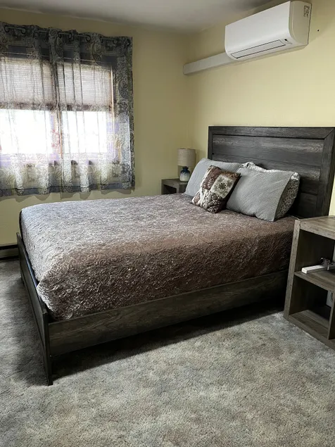 Parkway Yellowstone Guest House Apartment #5 - Image 1
