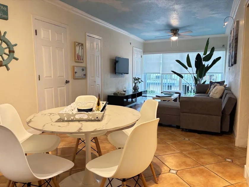 Charming 2br with BEACH ACCESS and full amenities - Image 1