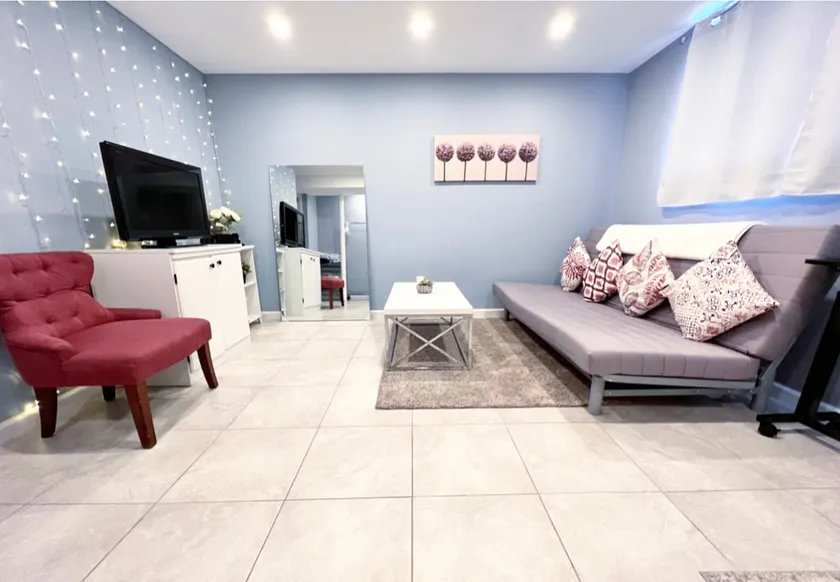 Private 1br Apartment on Long Island - Image 1