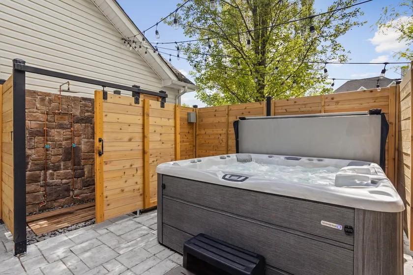 Beautiful Home - 4BR/2.5BA - Hot Tub and Patio - Image 1