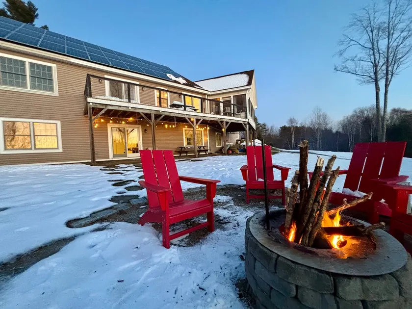 Berry Mountain Lodge: Mountain Views by Lake & Ski - Image 1