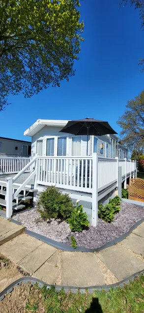 Luxury lodge T11 - Image 1