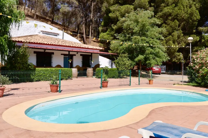 Casa Cueva Milk - Image 1