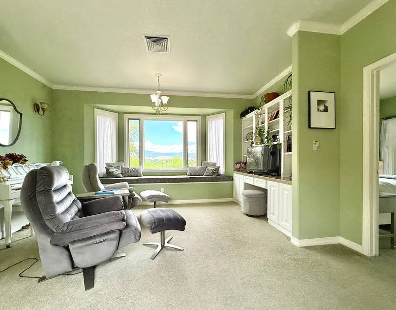 Riverside cottage on the bluff with amazing views - Image 1