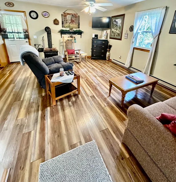 Horse Lover's Hideaway - cabin located near mountain and river activities! - Image 1